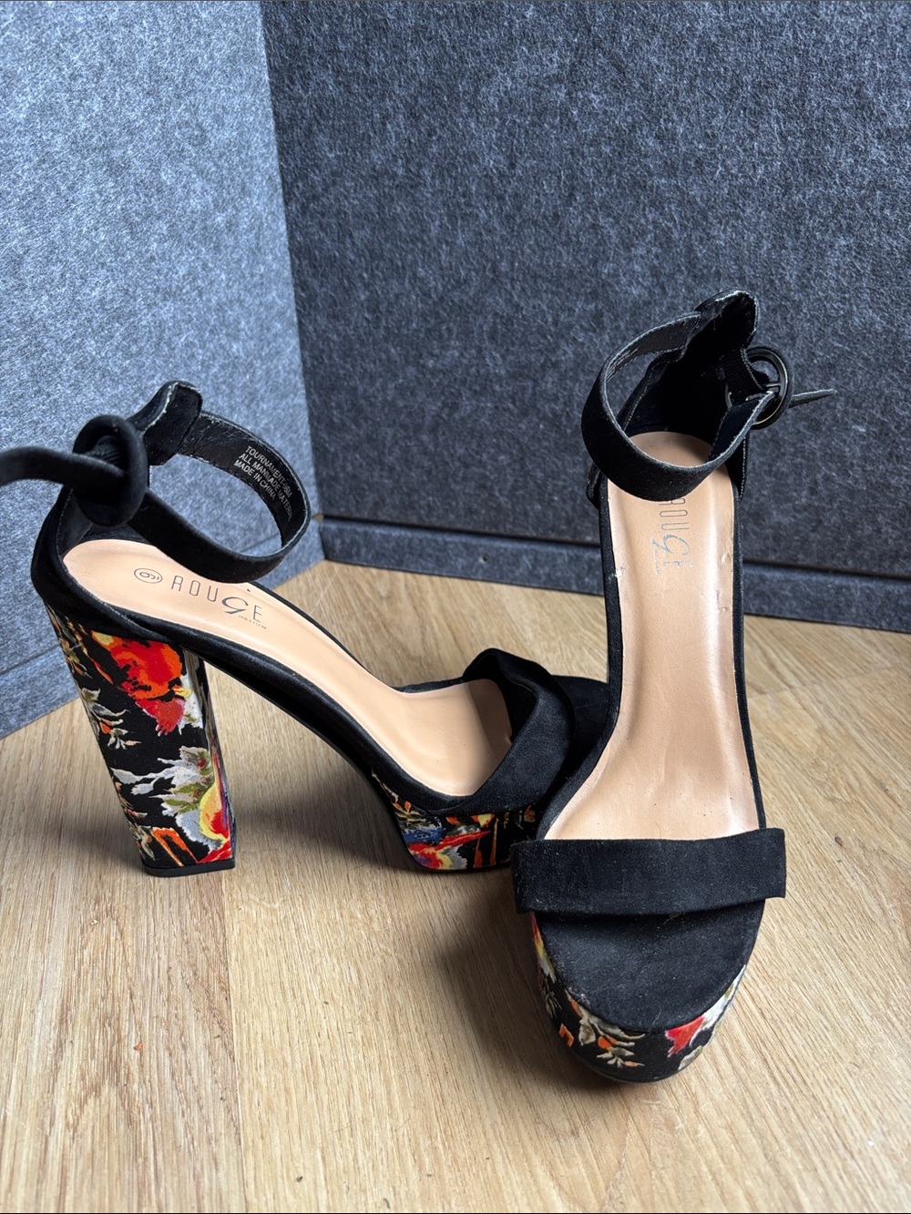 Rouge Helium Black Floral-Print Platform Ankle-Strap Sandals